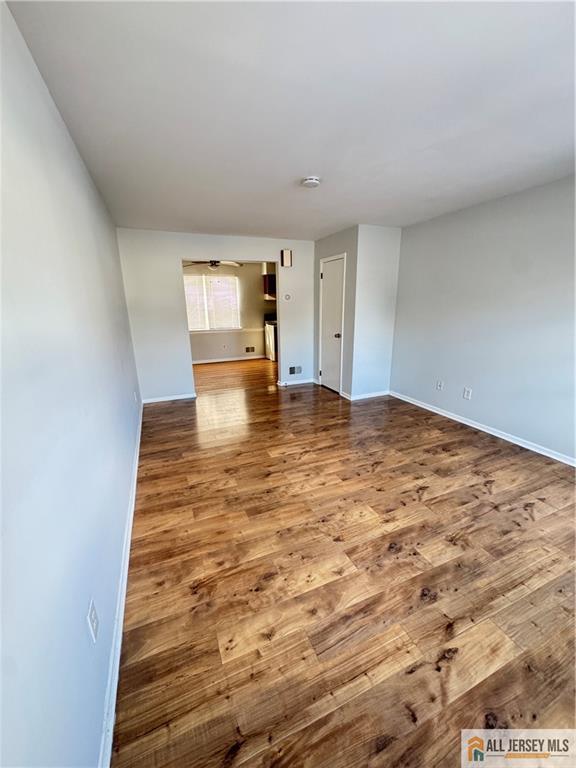 15 Hanover Square, Unit C Middlesex, NJ 08846 - Photo 17 of 27