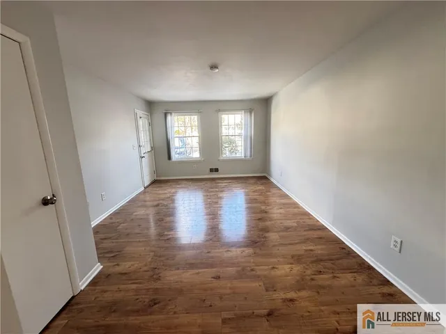 $2,450 | 15 Hanover Square, Unit C, Middlesex, NJ 08846