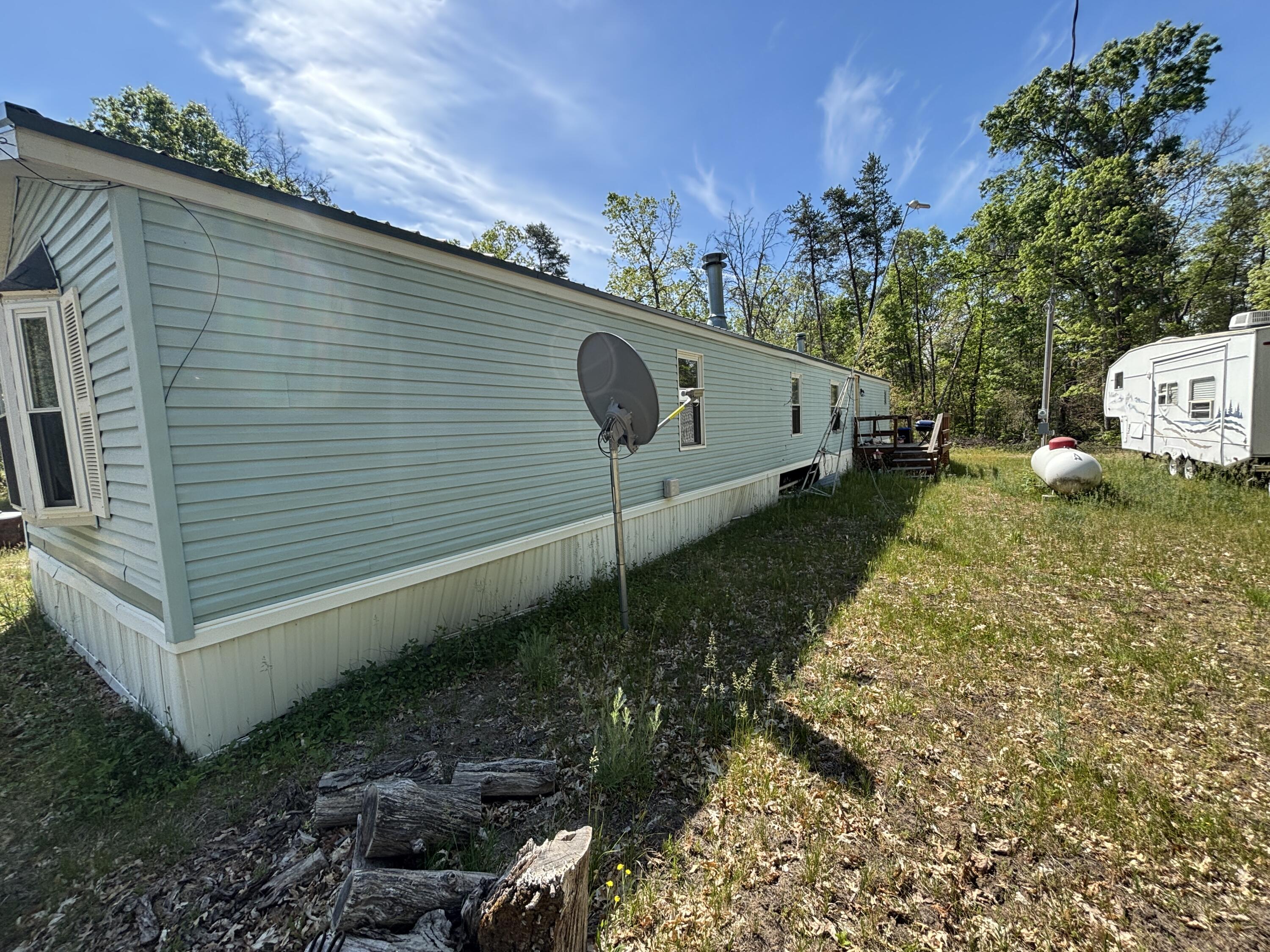3185 South James Road Baldwin, MI 49304 - Photo 3 of 4 IMG_1361