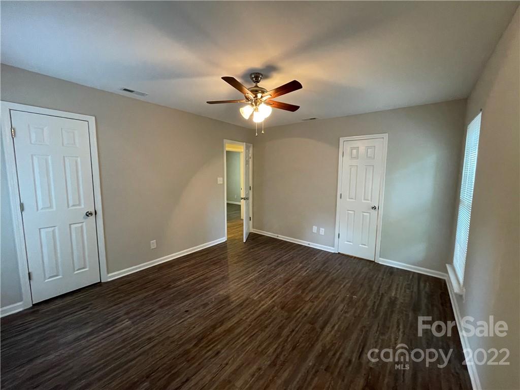 6838 North Ridge Court Charlotte, NC 28215 - Photo 12 of 17