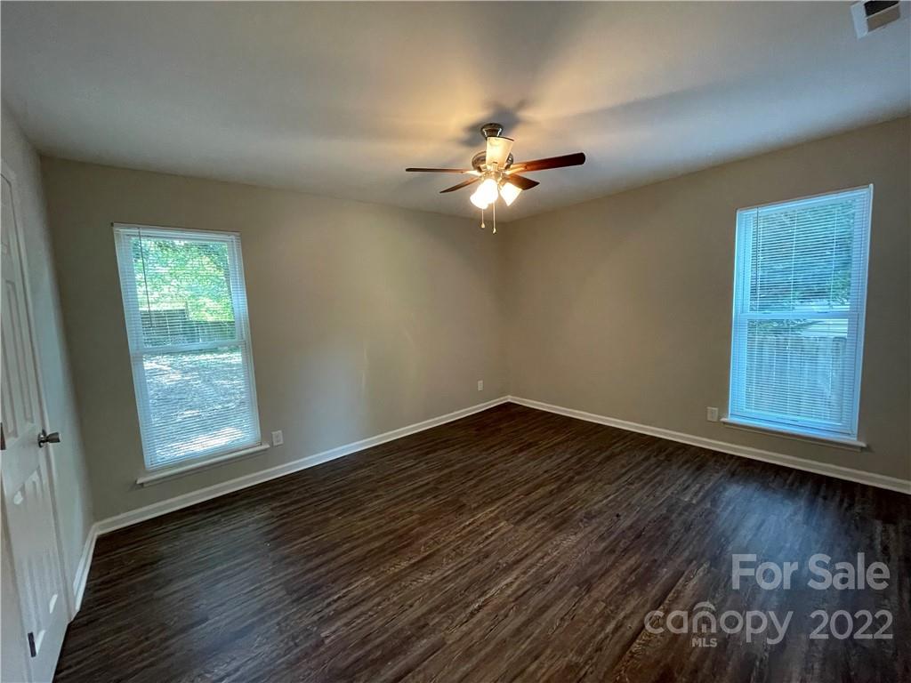 6838 North Ridge Court Charlotte, NC 28215 - Photo 13 of 17