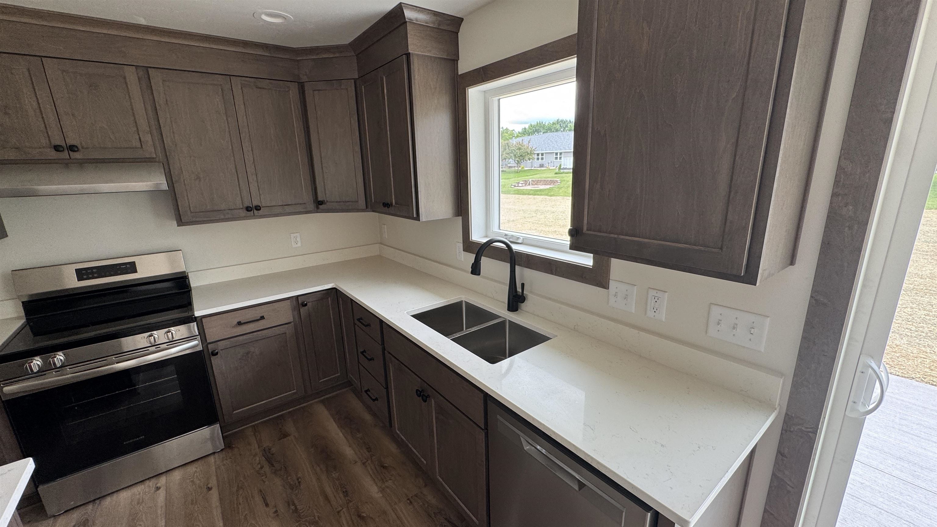 709 Robin Street New London, WI 54961 - Photo 11 of 35