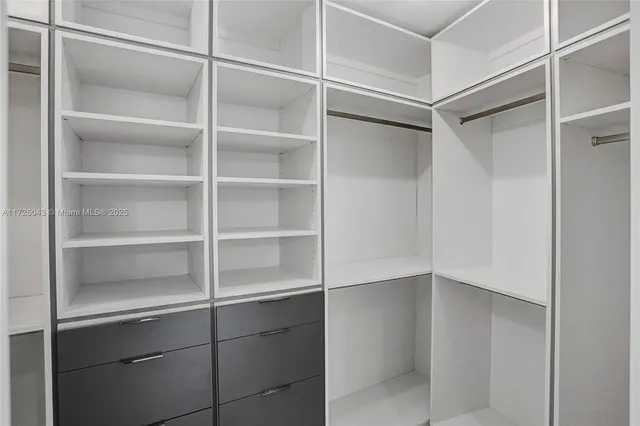 $4,850,000 | 18555 Collins Avenue, Unit 2203, Sunny Isles Beach, FL 33160