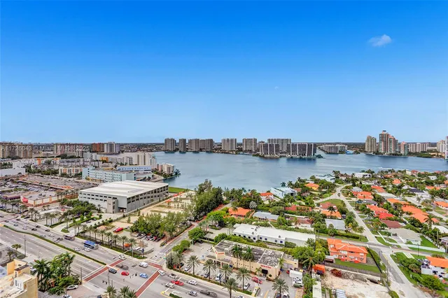 $4,850,000 | 18555 Collins Avenue, Unit 2203, Sunny Isles Beach, FL 33160