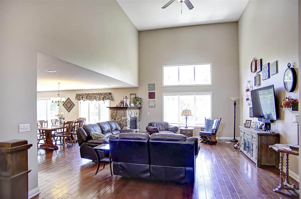 7426 Hosler Road Leo, IN 46765 - Photo 6 of 36