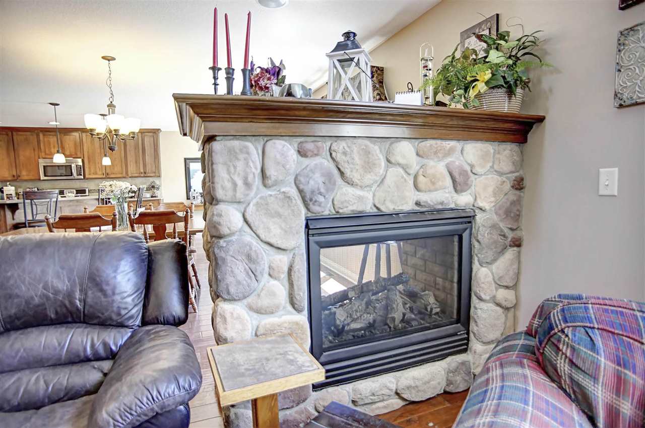 7426 Hosler Road Leo, IN 46765 - Photo 9 of 36