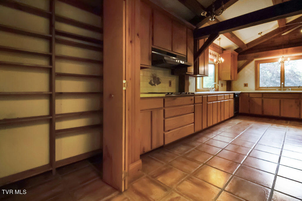 415 Christman Way Greeneville, TN 37743 - Photo 16 of 51 26