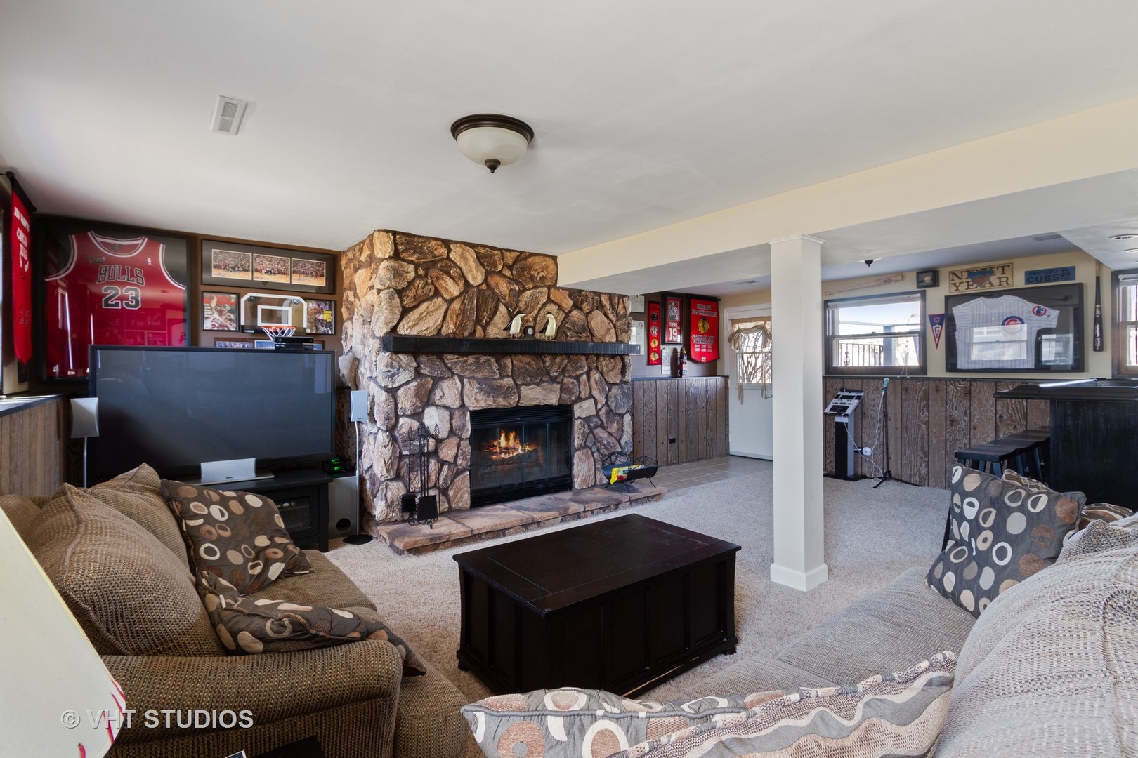 2400 Plum Tree Road Lindenhurst, IL 60046 - Photo 5 of 13 Gallery Image 5