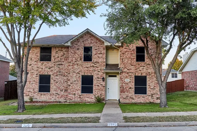 $2,800 | 2840 Clear Creek Drive, Rockwall, TX 75032