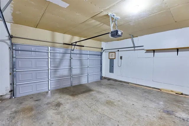 $2,800 | 2840 Clear Creek Drive, Rockwall, TX 75032