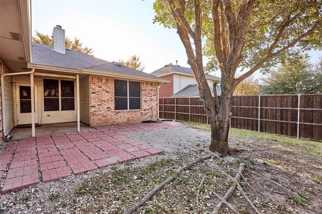 $2,800 | 2840 Clear Creek Drive, Rockwall, TX 75032