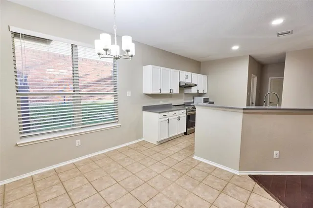 $2,800 | 2840 Clear Creek Drive, Rockwall, TX 75032