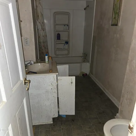 $135,000 | 301 West Hill Street, Benson, NC 27504