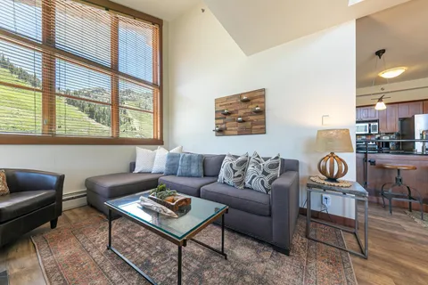 $1,540,000 | 1750 Village East Road, Unit 5402, Olympic Valley, CA 96146