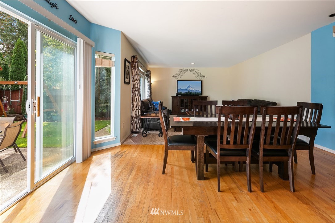 18364 160th Place Southeast Renton, WA 98058 - Photo 5 of 25 Gallery Image 5