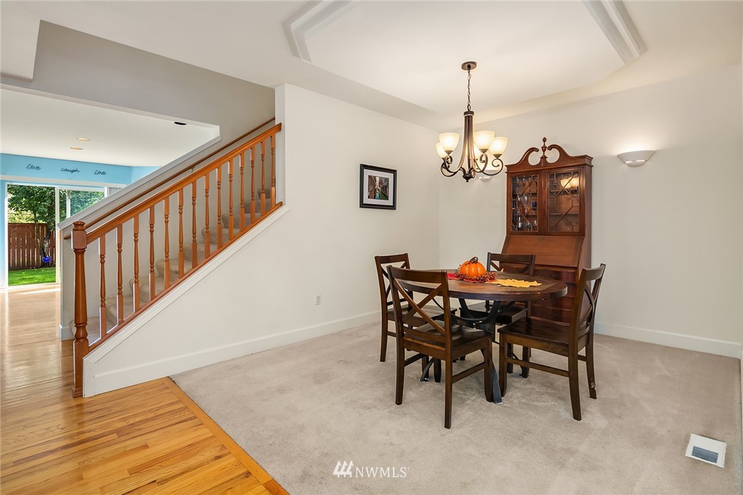18364 160th Place Southeast Renton, WA 98058 - Photo 8 of 25 Gallery Image 8
