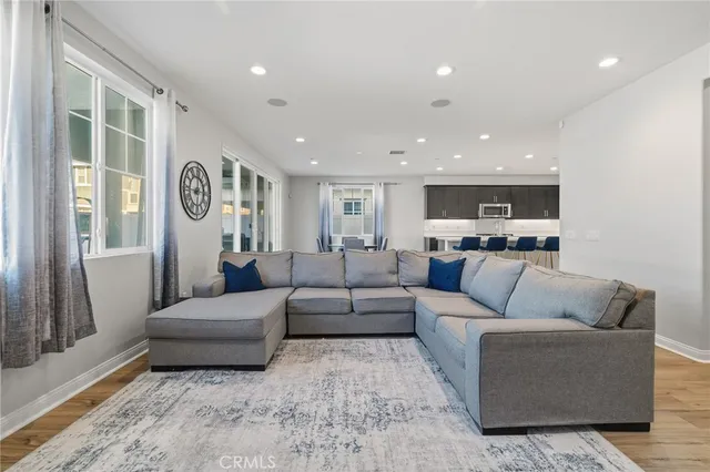 $949,000 | 369 Rose Street, Fillmore, CA 93015