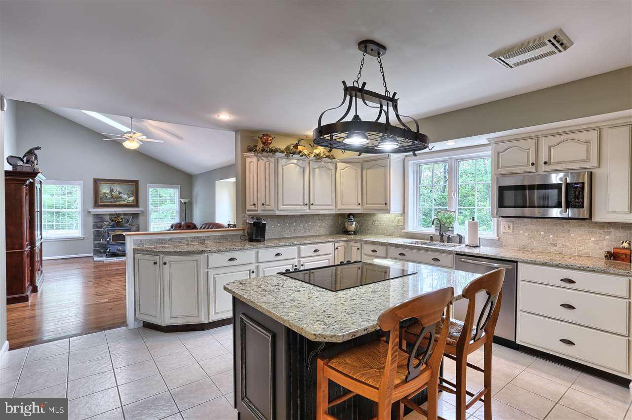 14 Orchard Road Hummelstown, PA 17036 - Photo 12 of 25 Gallery Image 12