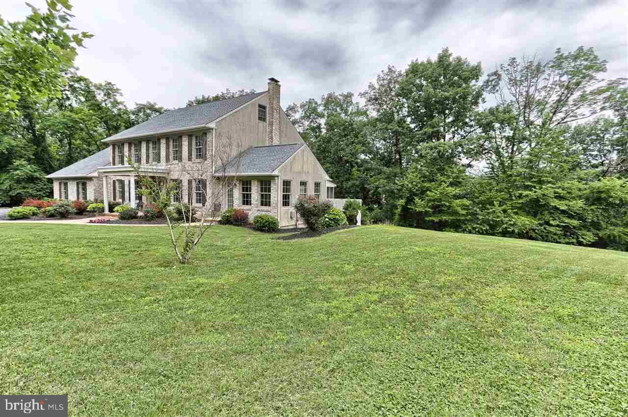 14 Orchard Road Hummelstown, PA 17036 - Photo 3 of 25 Gallery Image 3