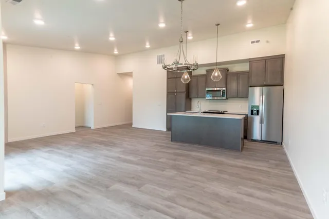 $362,500 | 805 9th Avenue Southwest, Unit B, Perham, MN 56573