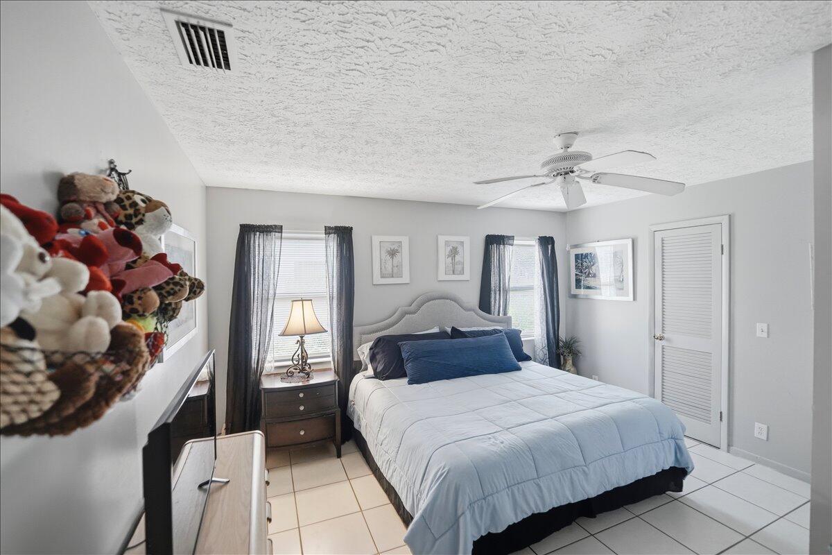 963 Southwest Bay State Road Port St. Lucie, FL 34953 - Photo 19 of 46 19-DSC6034