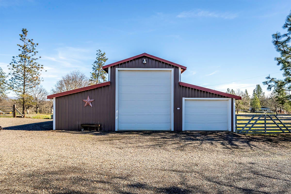 6400 Dodge Road White City, OR 97503 - Photo 41 of 42 DSC04062-HDR