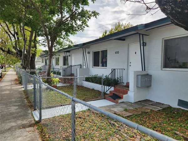 $1,100 | 400 Southwest 21st Avenue, Unit 3, Miami, FL 33135