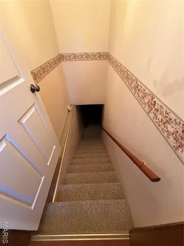 $245,000 | 35 Sherwood Estates Avenue, Hannibal, MO 63401