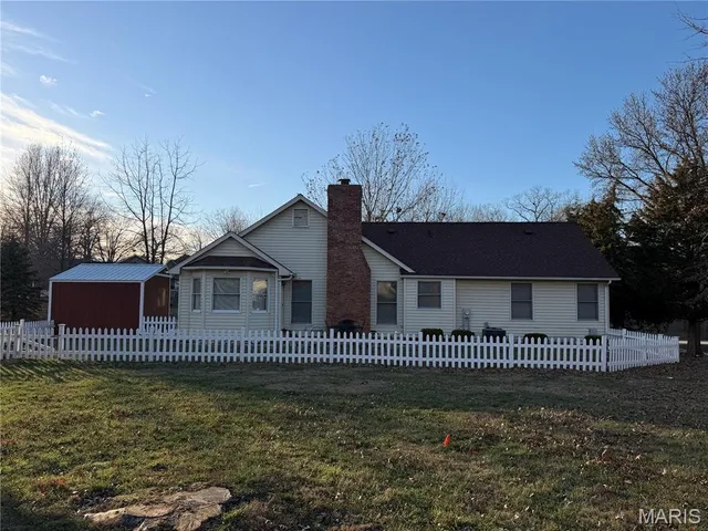 $245,000 | 35 Sherwood Estates Avenue, Hannibal, MO 63401