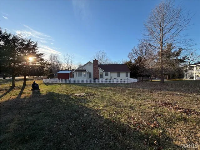 $245,000 | 35 Sherwood Estates Avenue, Hannibal, MO 63401