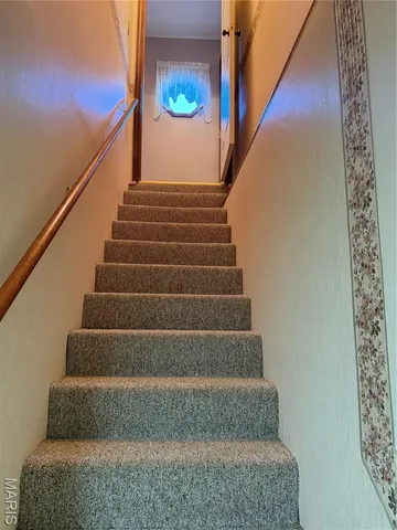 $245,000 | 35 Sherwood Estates Avenue, Hannibal, MO 63401