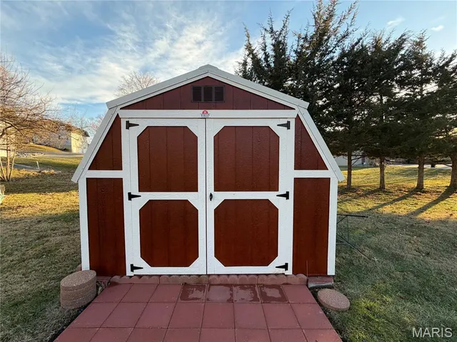 $245,000 | 35 Sherwood Estates Avenue, Hannibal, MO 63401