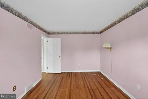 $449,900 | 523 Wigard Avenue, Philadelphia, PA 19128