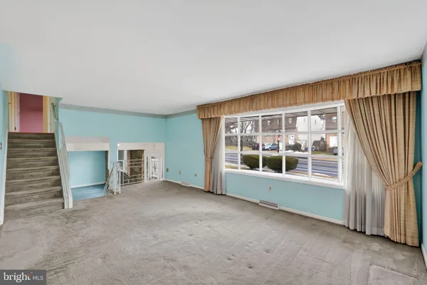 $449,900 | 523 Wigard Avenue, Philadelphia, PA 19128