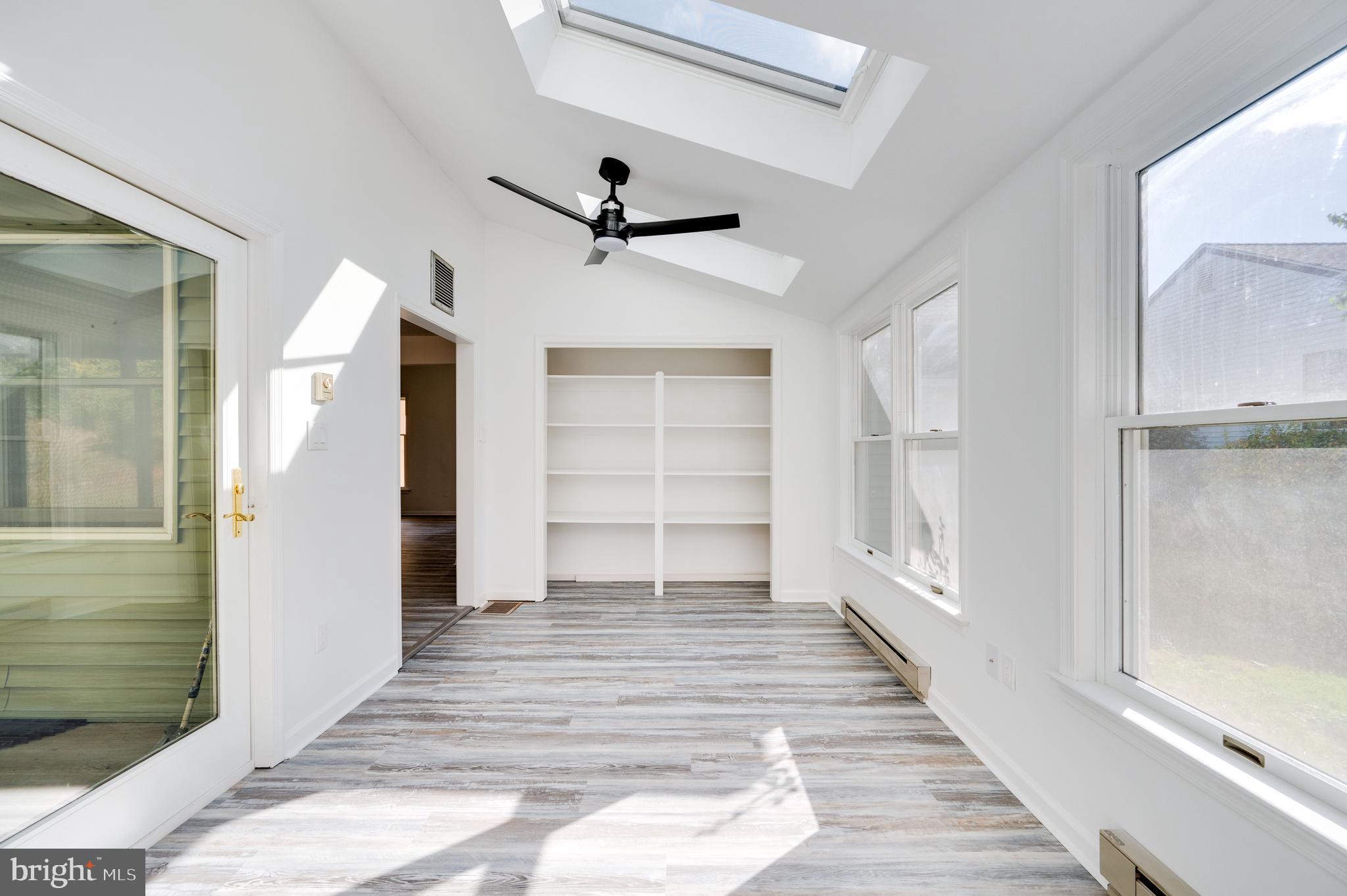 10 Matthew Drive Reading, PA 19608 - Photo 17 of 43 Sun Parlor