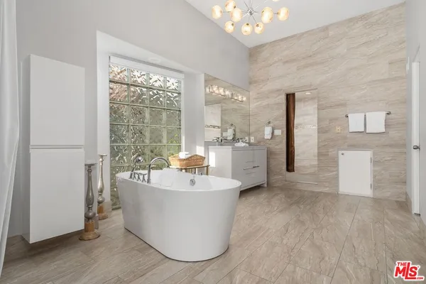 $16,000 | 11834 Pacific Coast Highway, Malibu, CA 90265