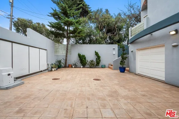 $16,000 | 11834 Pacific Coast Highway, Malibu, CA 90265