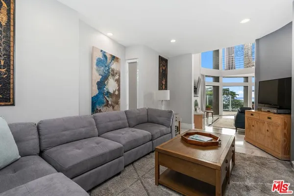 $16,000 | 11834 Pacific Coast Highway, Malibu, CA 90265