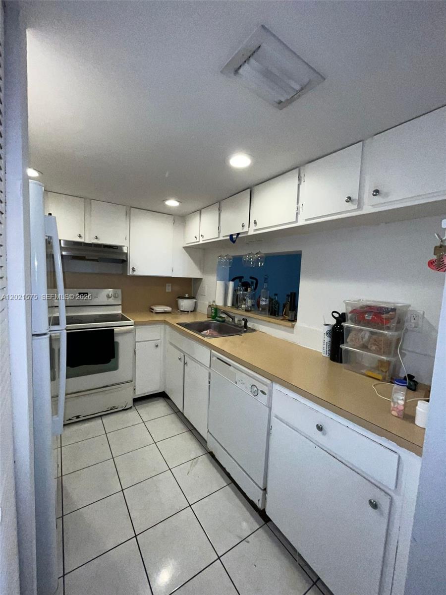 2075 Southwest 122nd Avenue, Unit 404 Miami, FL 33175 - Photo 12 of 15