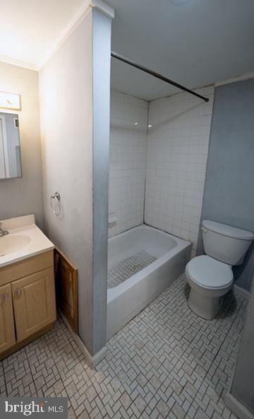 1911 Brunner Street Philadelphia, PA 19140 - Photo 8 of 12 a bathroom with a sink and a bathtub