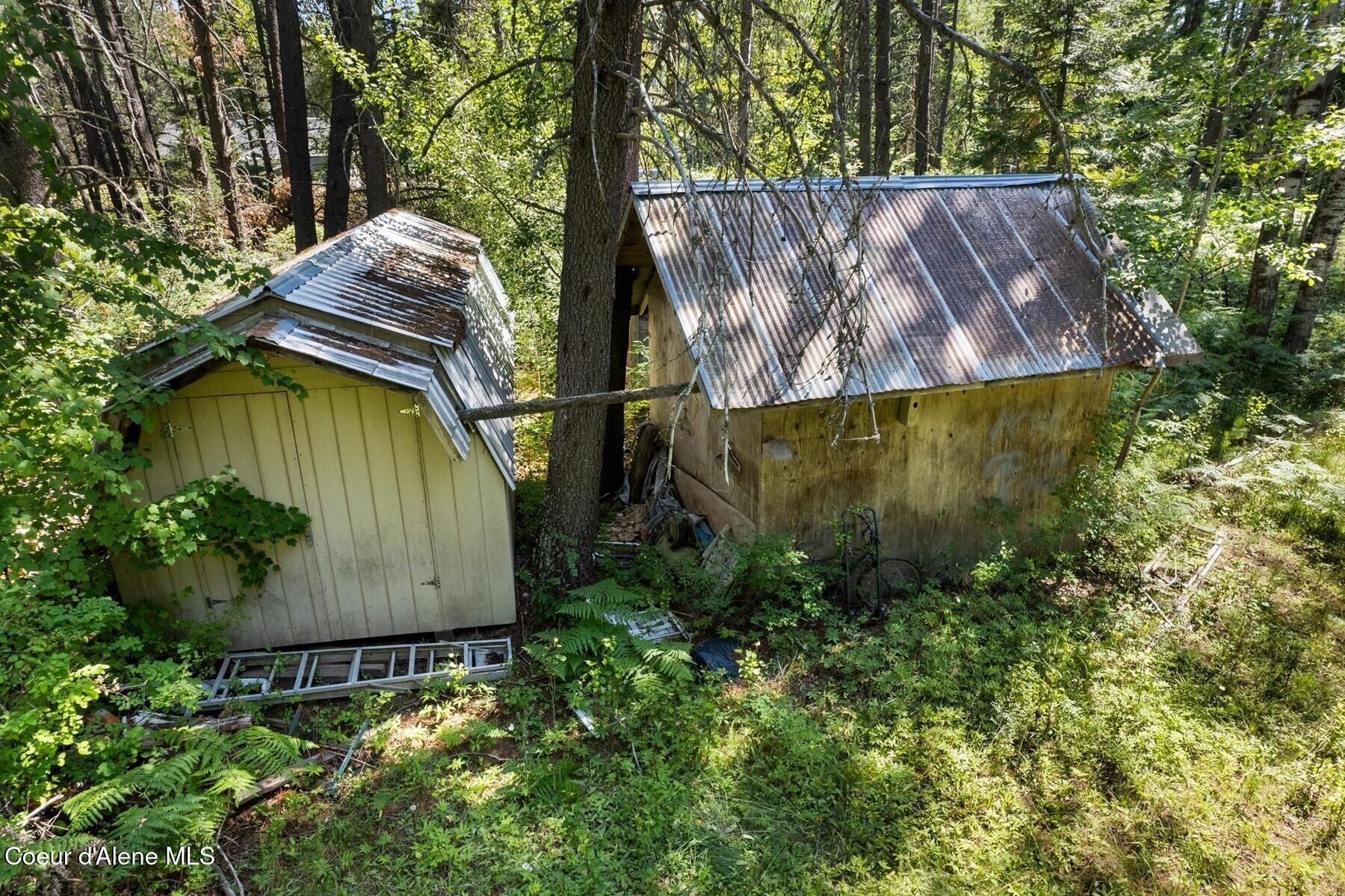 1521 Selkirk Road Sandpoint, ID 83864 - Photo 15 of 16 Sheds
