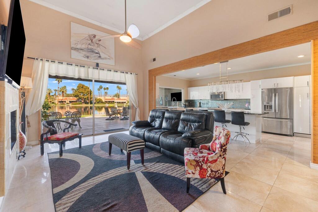 92 Lakeshore Drive Rancho Mirage, CA 92270 - Photo 13 of 62 GREAT ROOM