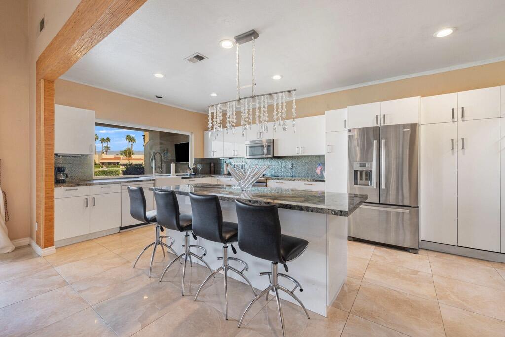 92 Lakeshore Drive Rancho Mirage, CA 92270 - Photo 15 of 62 OPEN REMODELED KITCHEN