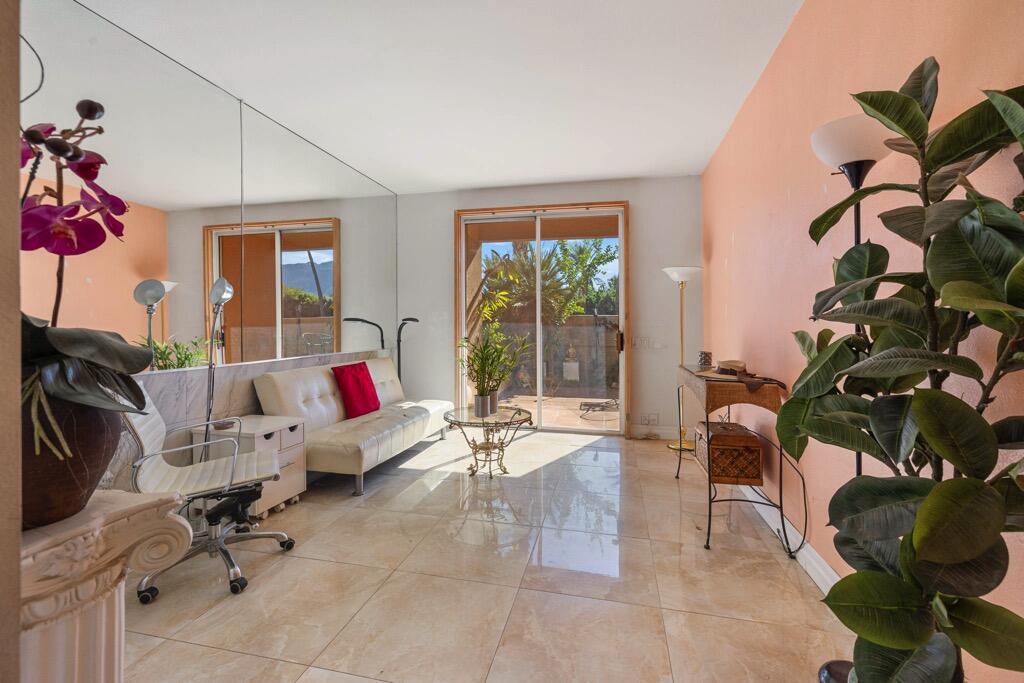 92 Lakeshore Drive Rancho Mirage, CA 92270 - Photo 25 of 62 BEDROOM/ SALON