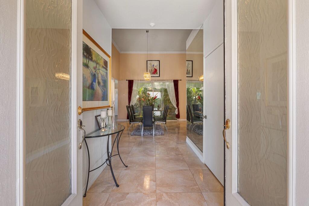 92 Lakeshore Drive Rancho Mirage, CA 92270 - Photo 9 of 62 ENTRY