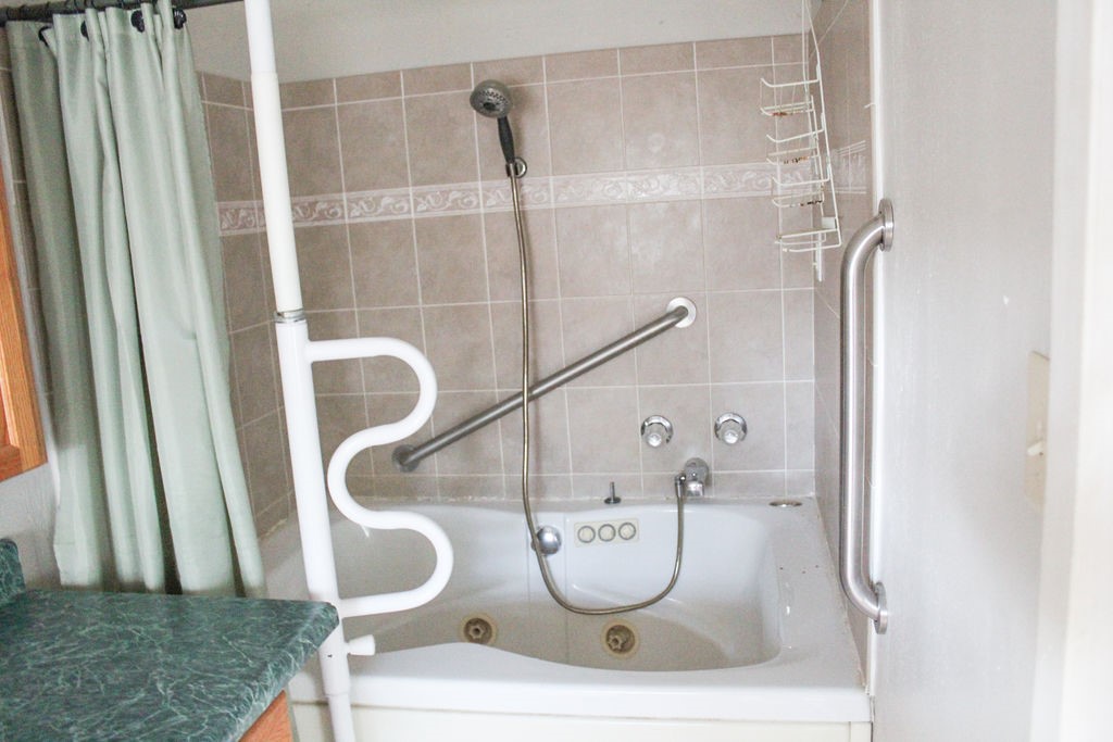 421 Farm To Market 845 Cameron, TX 76520 - Photo 17 of 37 a bathroom with a shower