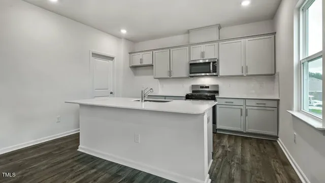 $434,940 | 817 Comice Pear Way, Willow Spring, NC 27592