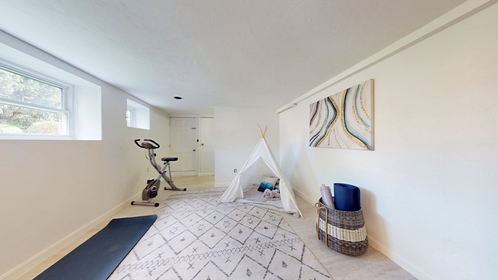 125 Oakdale Road Newton, MA 02461 - Photo 29 of 35