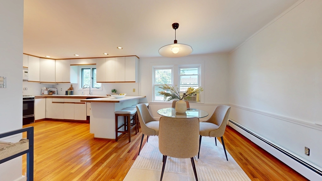 125 Oakdale Road Newton, MA 02461 - Photo 9 of 35