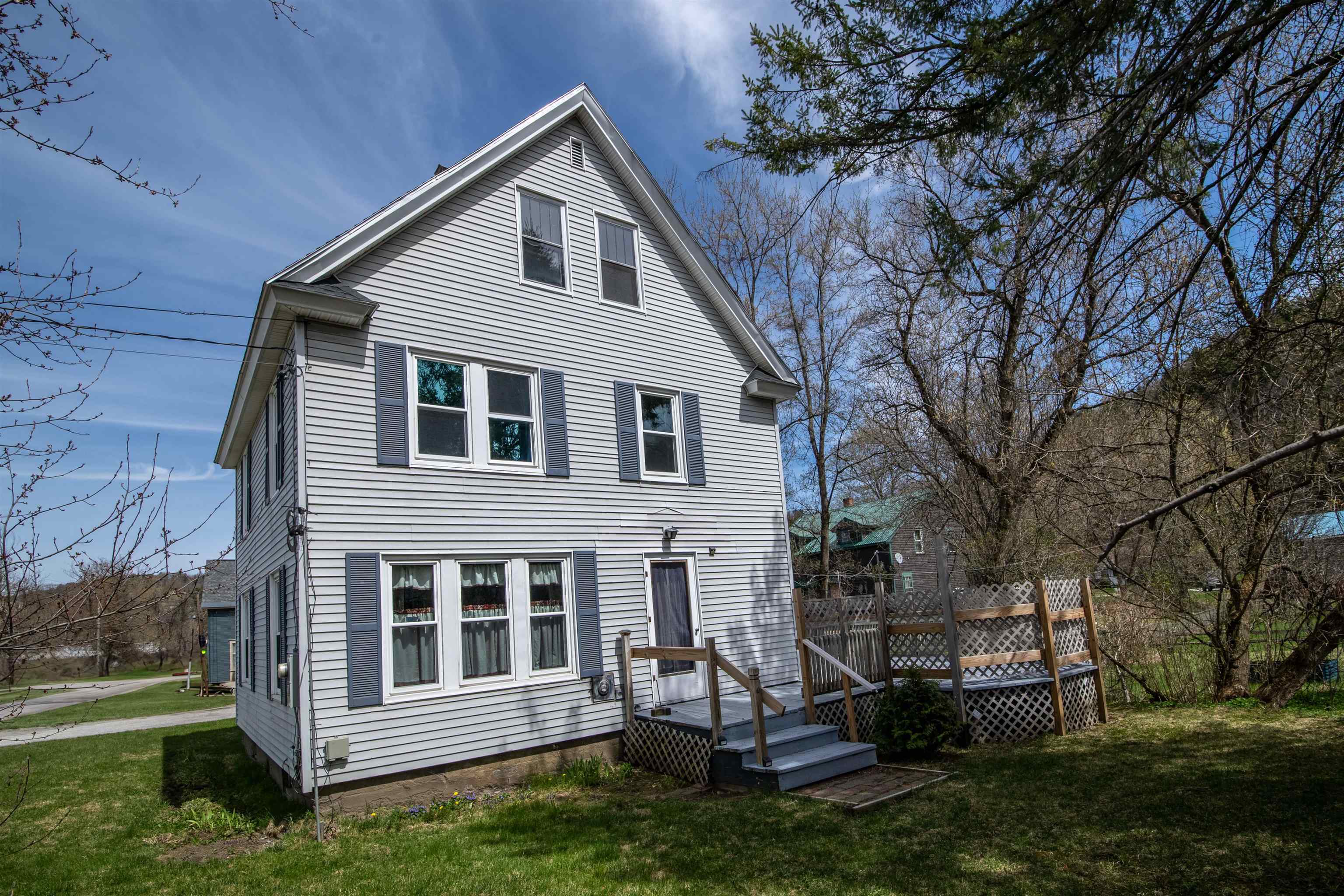 98 Circle Street Barre, VT 05641 - Photo 2 of 23